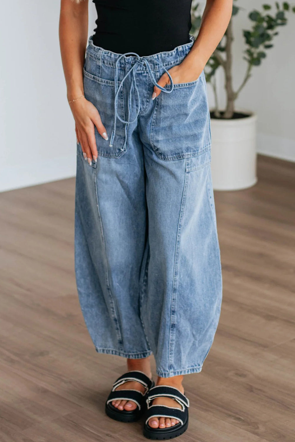 Myosotis Large Patch Pocket Drawstring Paperbag Waist Barrel Jeans