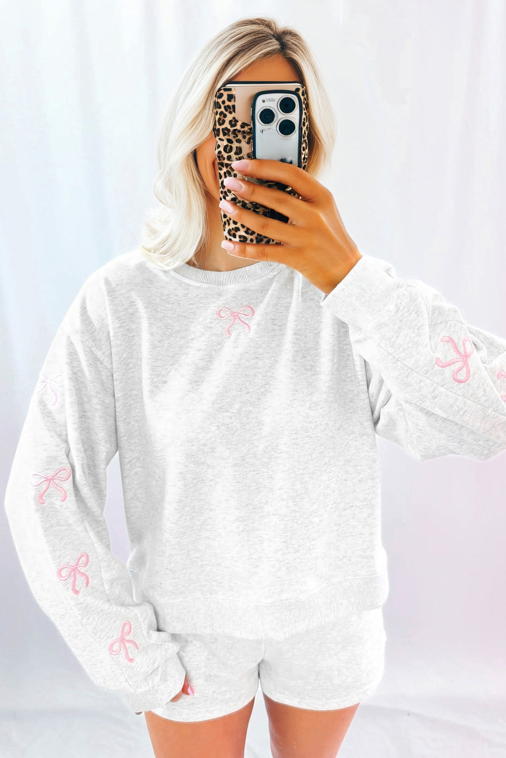 Sachet Pink Bow Embroidery Long Sleeve Pullover and High Waist Shorts Set